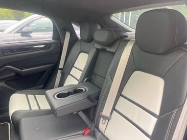 Porsche Cayenne III GTS Coupé — photo 19
