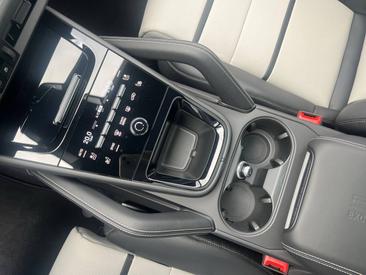 Porsche Cayenne III GTS Coupé — photo 22