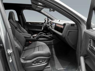 Porsche Cayenne III GTS Coupé — photo 16
