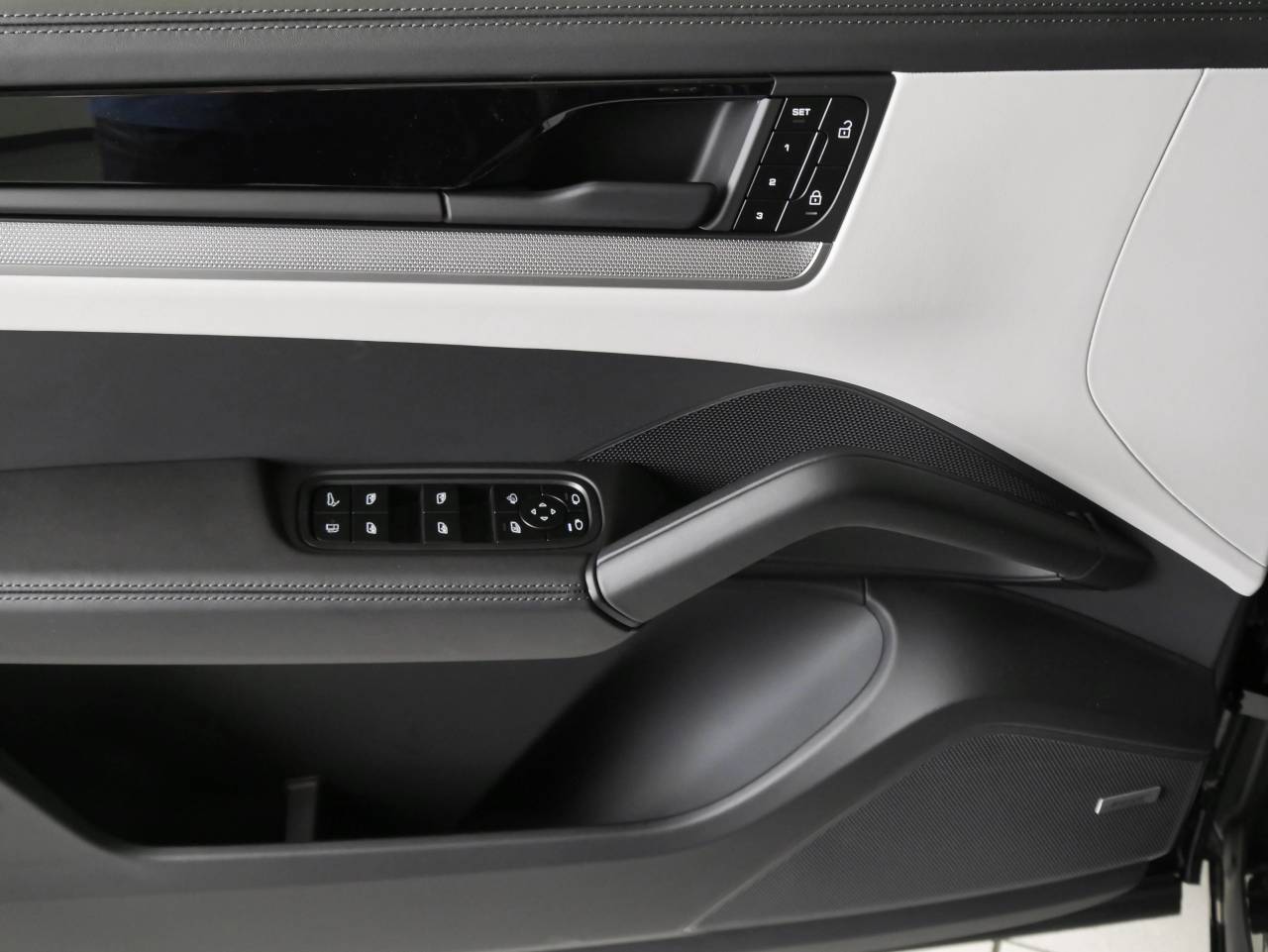 Porsche Cayenne III ph2 E-Hybrid Coupé - 2025 - Joinsteer - #43