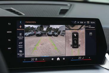 BMW IX2 M Sport EDrive20 — photo 15