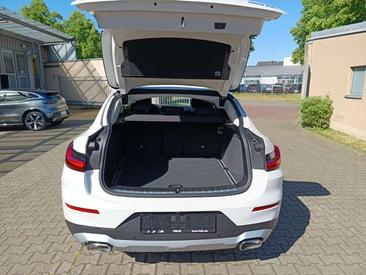 BMW X4 XDrive20i — photo 13
