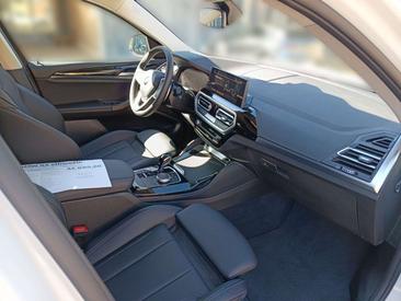 BMW X4 XDrive20i — photo 24