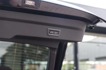 BMW IX2 M Sport EDrive20 — photo 32