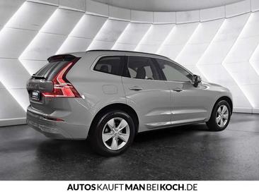 Volvo XC60 B4 Core — photo 3