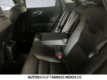 Volvo XC60 T6 Recharge Core — photo 6