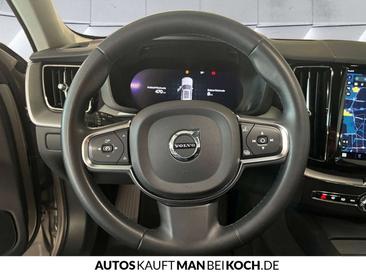 Volvo XC60 T6 Recharge Core — photo 8