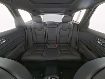 Volvo XC60 B5 Ultimate — photo 4