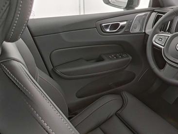 Volvo XC60 B5 Ultimate — photo 8