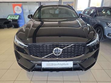 Volvo XC60 B5 R-Design — photo 3