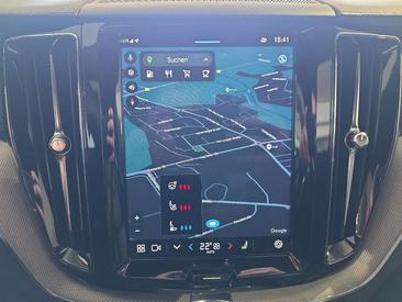 Volvo XC60 B5 R-Design — photo 25
