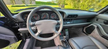 Porsche 993 Carrera 2 — photo 15