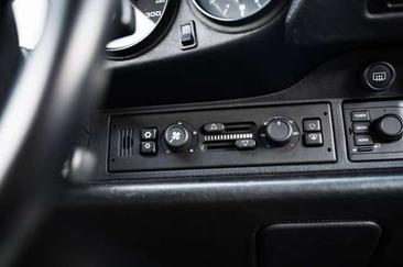 Porsche 993 Turbo — photo 16
