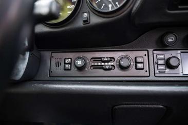 Porsche 993 Turbo — photo 17