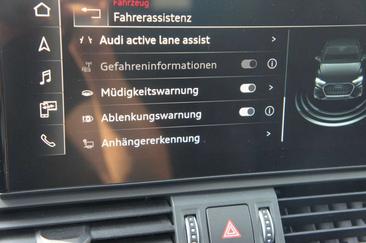Audi Q5 Sportback 35 TDI — photo 26