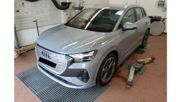 Audi Q4 E-tron 55 — photo 2