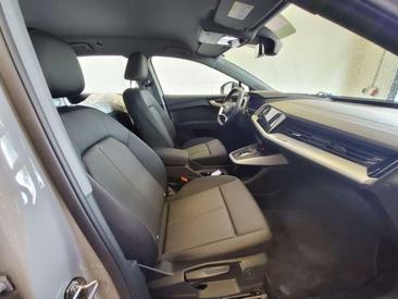 Audi Q4 E-tron 55 — photo 4