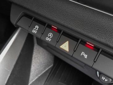 Audi A1 S Line 35 TFSI — photo 16