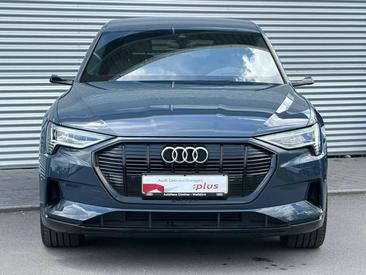 Audi E-tron Sportback Advanced 55 — photo 3