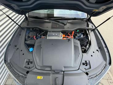 Audi E-tron Sportback Advanced 55 — photo 8