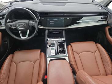 Audi Q7 S Line 55 TFSI E — photo 7
