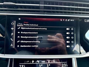 Audi Q7 S Line 55 TFSI E — photo 41