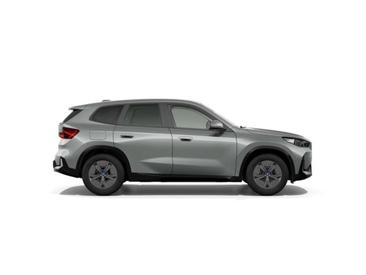 BMW IX1 EDrive20 — photo 3