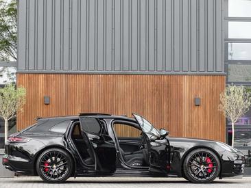 Porsche Panamera II GTS — photo 4