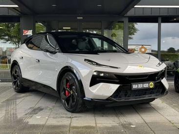 Lotus Eletre 450 S 4WD — photo 2