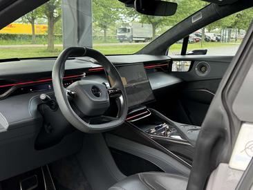 Lotus Eletre 450 S 4WD — photo 8