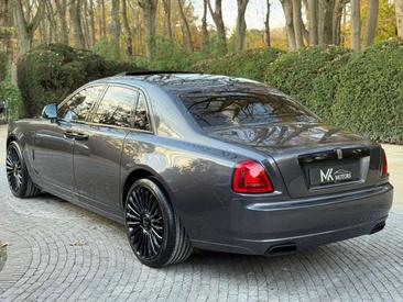 Rolls-Royce Ghost — photo 6