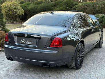 Rolls-Royce Ghost — photo 9