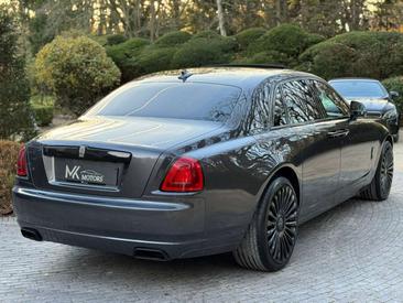 Rolls-Royce Ghost — photo 10