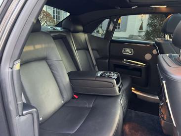 Rolls-Royce Ghost — photo 19