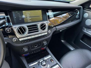 Rolls-Royce Ghost — photo 24