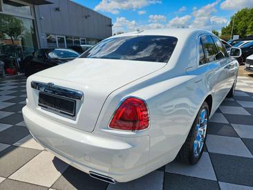 Rolls-Royce Ghost — photo 6
