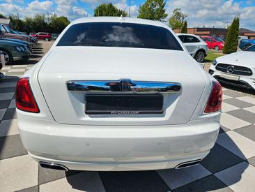 Rolls-Royce Ghost — photo 7