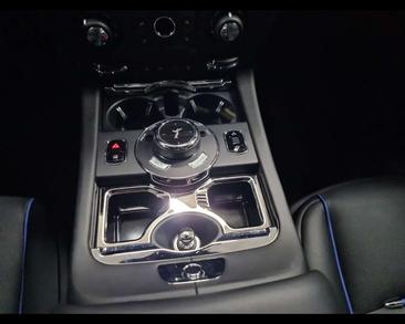 Rolls-Royce Wraith Black Badge — photo 12