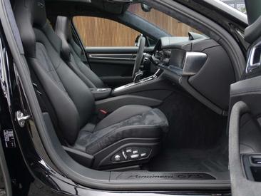 Porsche Panamera II GTS — photo 26