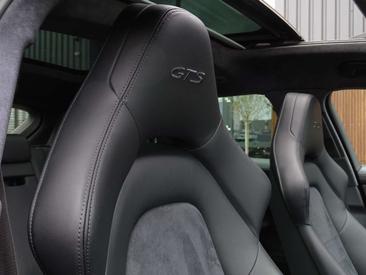 Porsche Panamera II GTS — photo 30