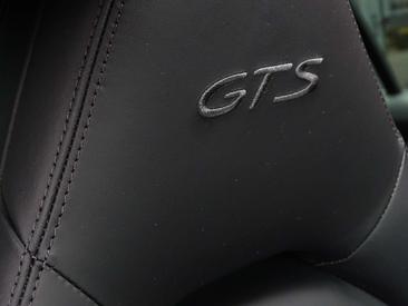 Porsche Panamera II GTS — photo 32