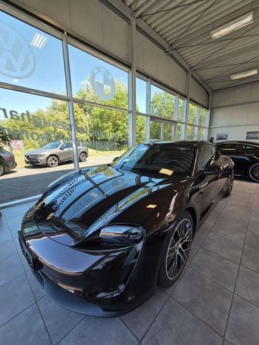 Porsche Taycan — photo 3