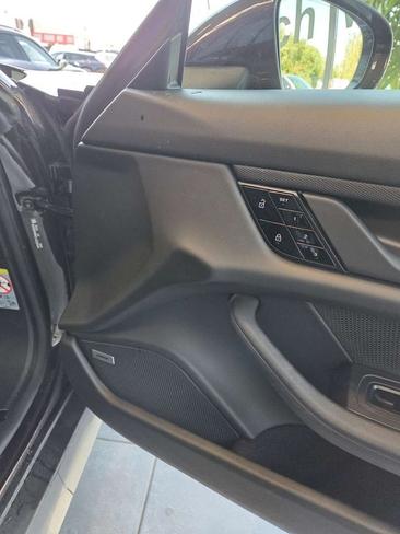 Porsche Taycan — photo 10