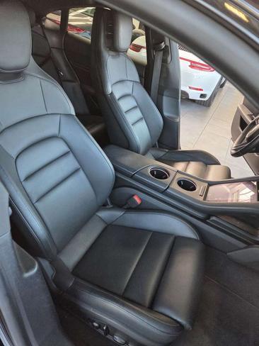 Porsche Taycan — photo 11