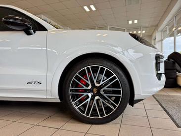 Porsche Cayenne III GTS — photo 5