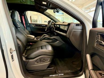 Porsche Cayenne III GTS — photo 14