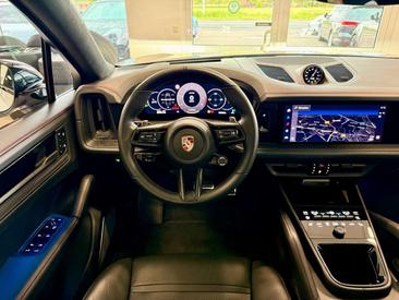 Porsche Cayenne III GTS — photo 17