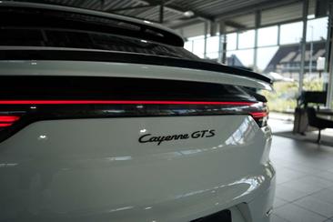 Porsche Cayenne III GTS — photo 13
