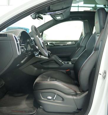 Porsche Cayenne III GTS — photo 26