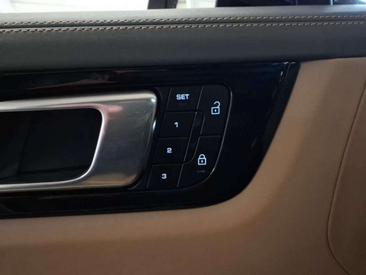 Porsche Cayenne III Turbo S E-Hybrid — photo 13